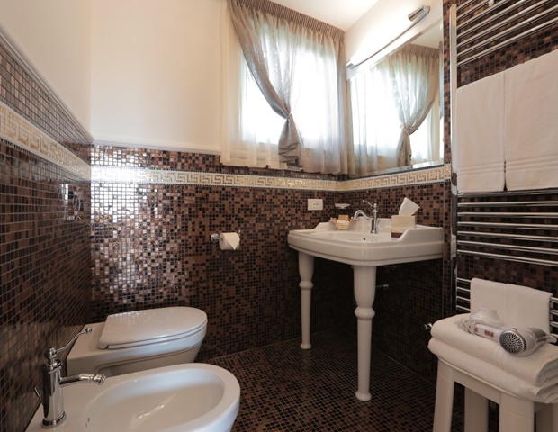 Hotel Aurelia - Extecutive Bathroom