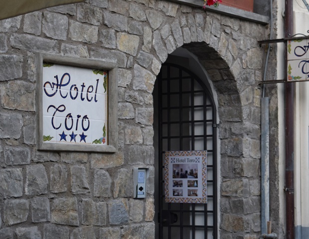 Hotel Toro - Entrance 2