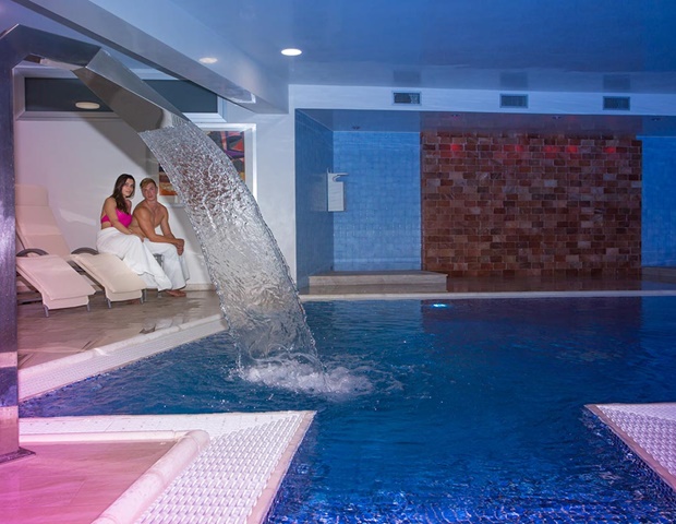 Hotel Ferretti - Indoor Hydro Pool