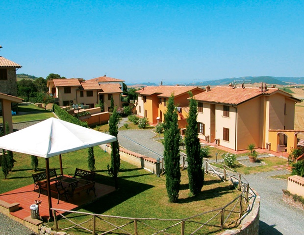 Hotel La Pieve di Pomaia - Garden And Terrace View