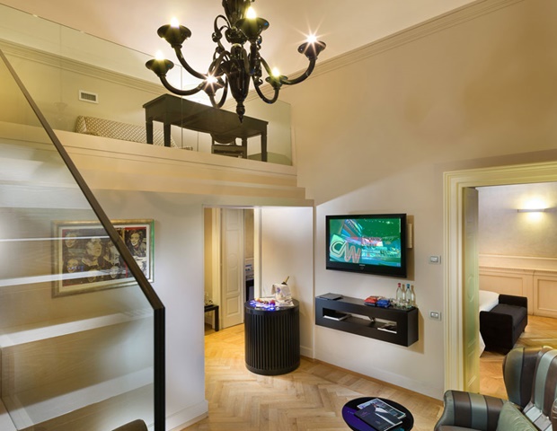 TownHouse Galleria - Living Room 3