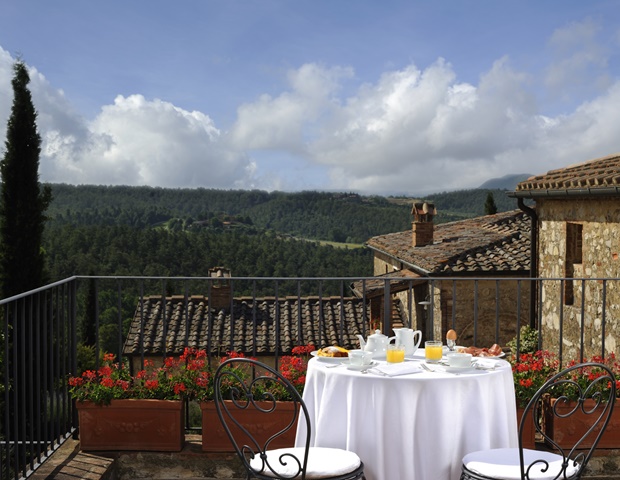Hotel Borgo CasaBianca - Breakfast Service