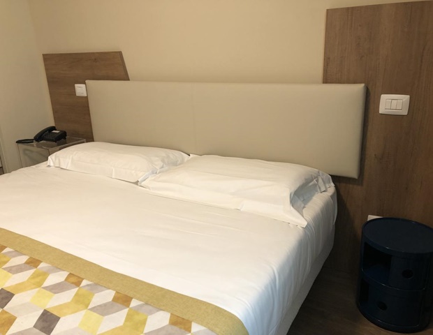 Ark Hotel - Room 5