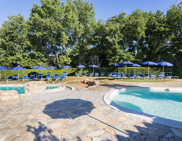 Abbazia Collemedio Resort - Swimming Pool And Solarium