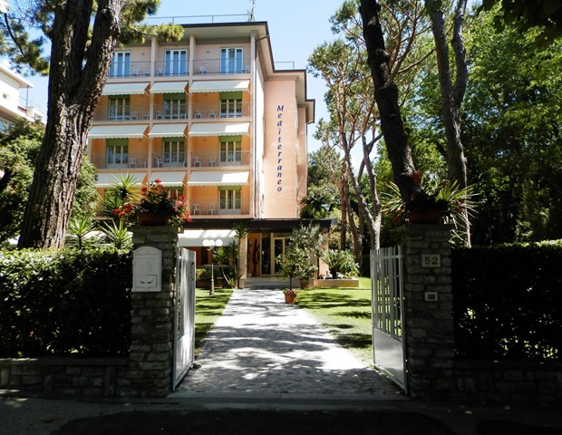 Hotel Mediterraneo - Entrance