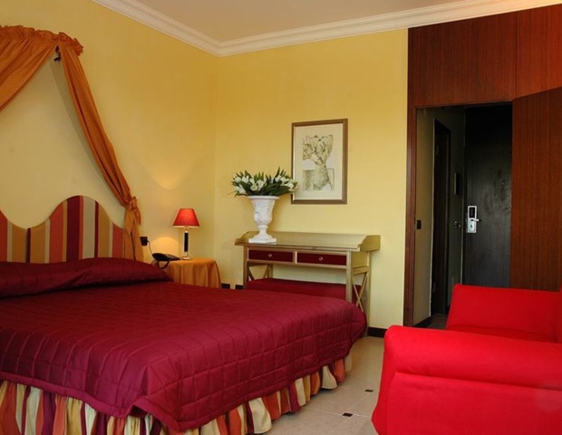 Domizia Palace Hotel - Room