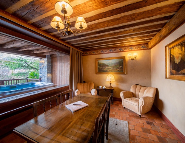 Le Mont Blanc Hotel - Suite Prestige Room With Jacuzzi