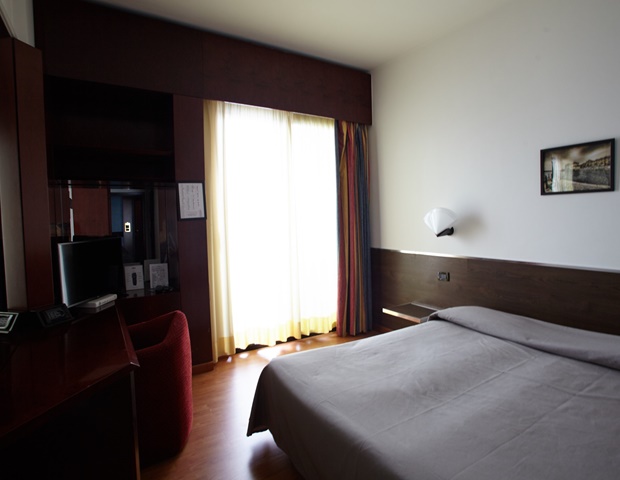 Hotel Concorde - Bedroom 2