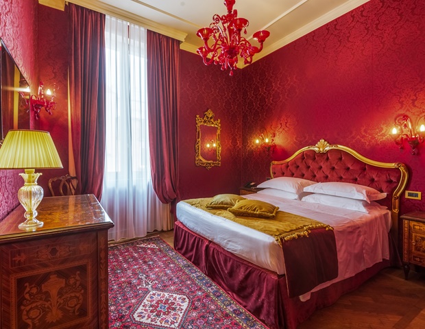 Hotel Ai Cavalieri - Red Room