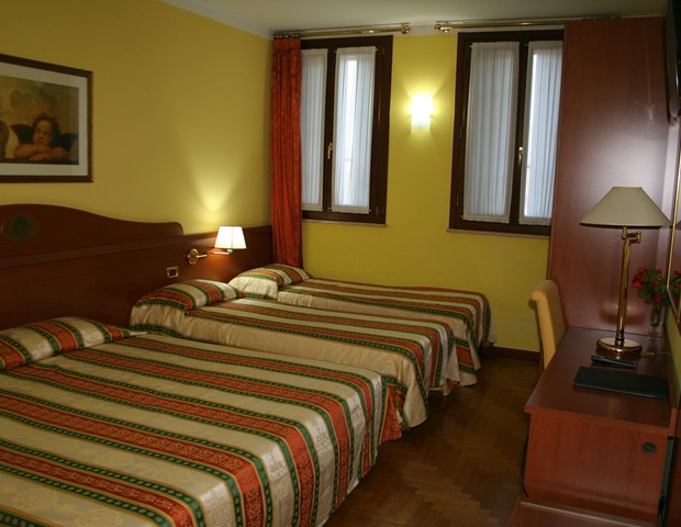 Hotel Antico Moro - Room With Three Beds