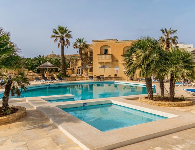 Gozo Village Holidays Farmhouses - Exterior And Swimming Pool