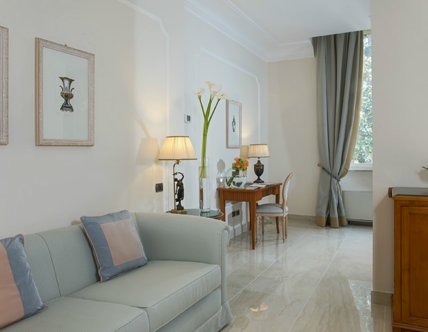 Aldrovandi Villa Borghese - Junior Suite Living Room
