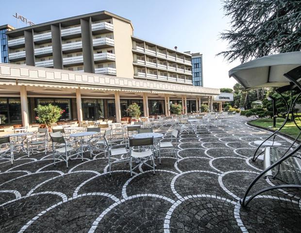Continental Terme Hotel - Terrace