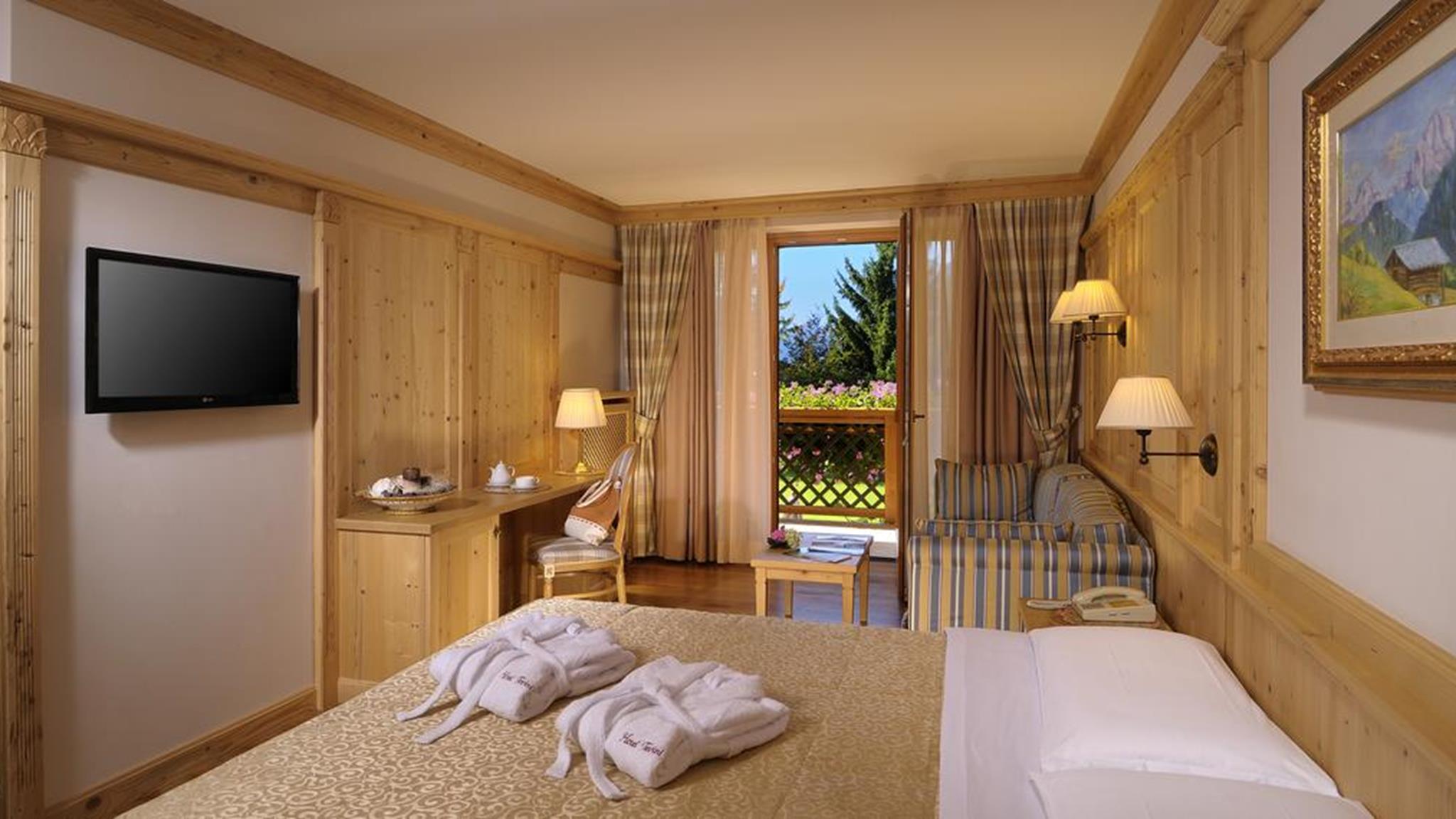 Tevini Dolomites Charming Hotel - Double Room5