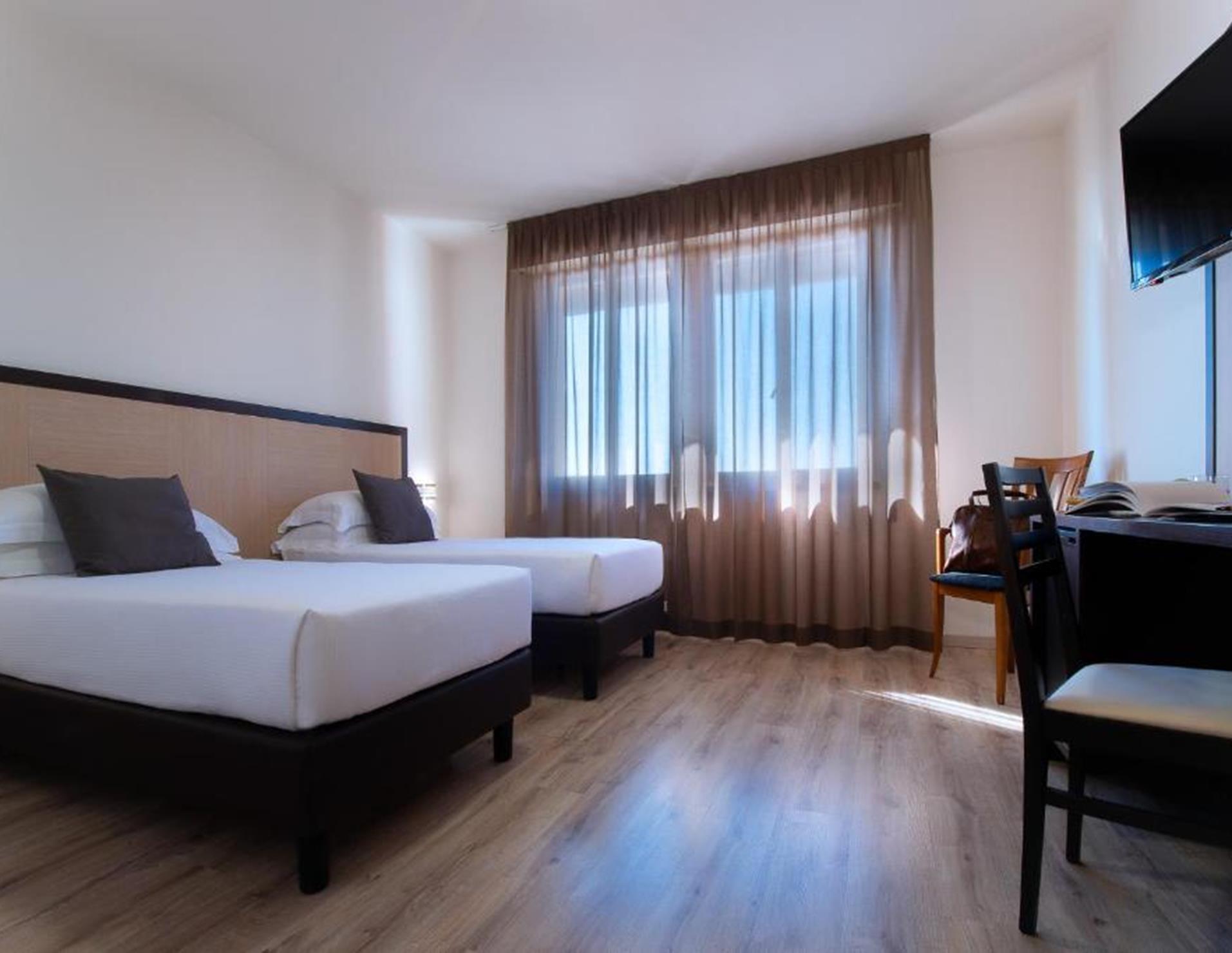 CDH Hotel Modena - Room 5