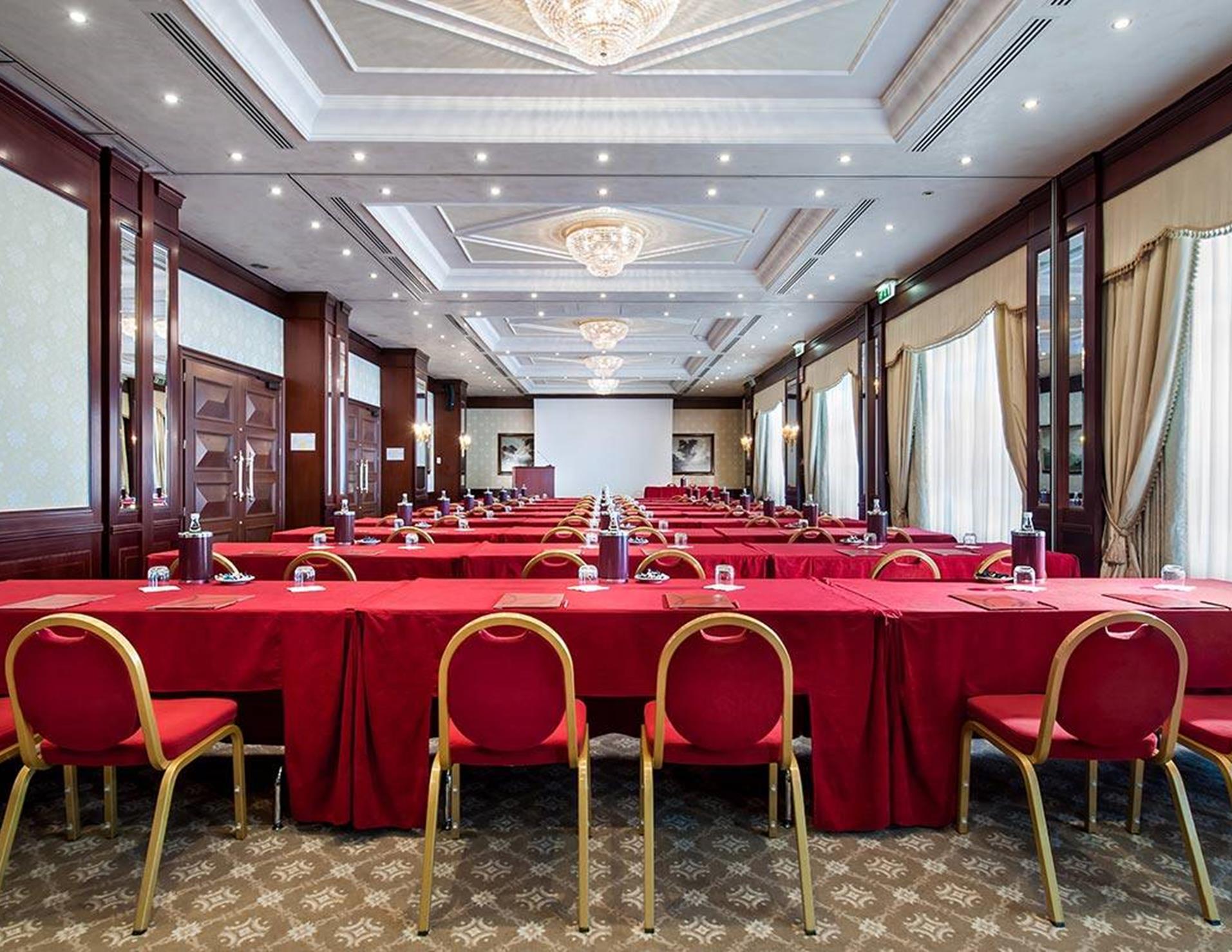Royal Hotel Carlton - Meeting Room