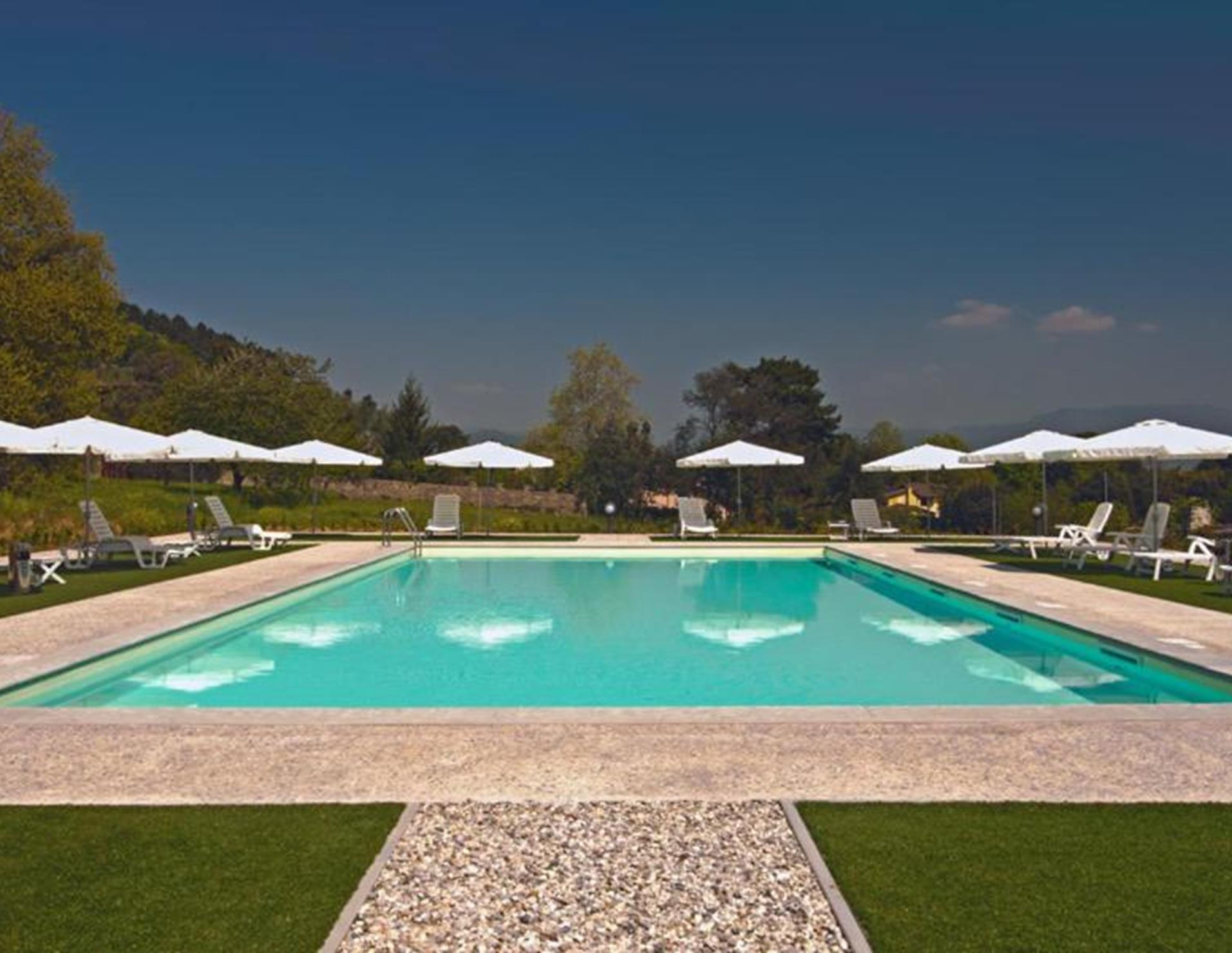 Hotel Villa Cheli - Swimming Pool