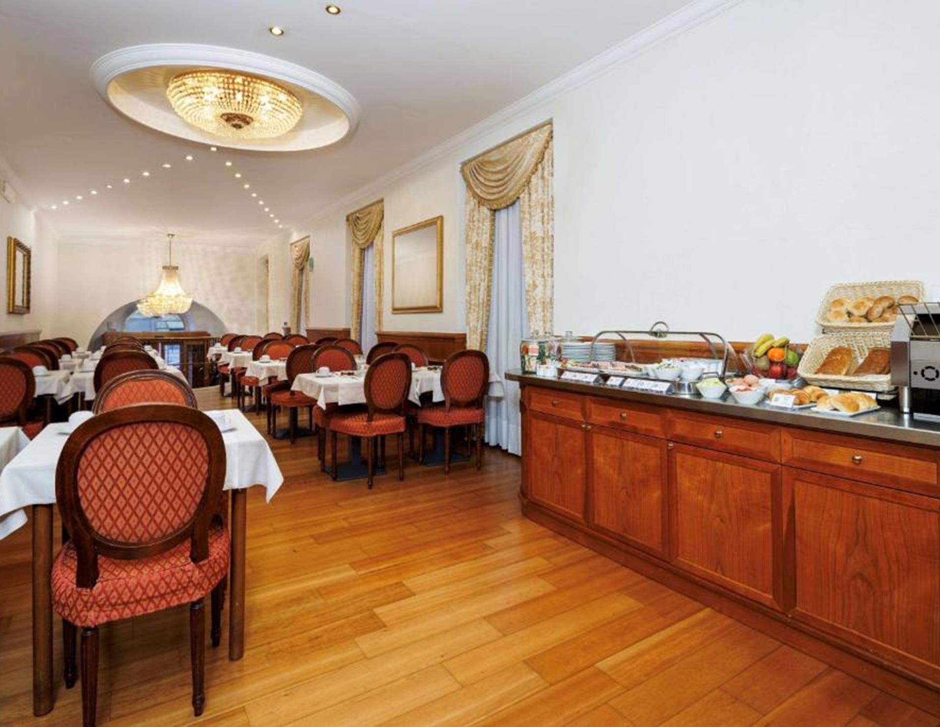 Hotel Raffaello - Breakfast Area