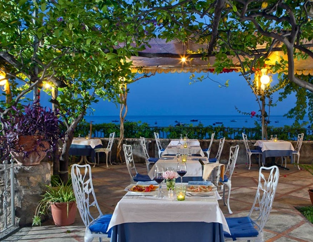 Hotel Vittoria - Outdoor Restaurant