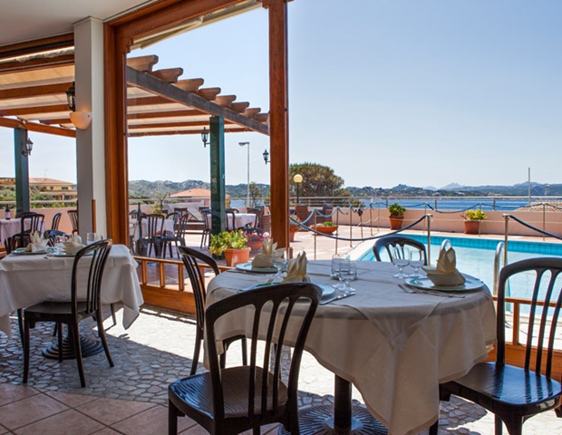Hotel Miralonga - Restaurant With View