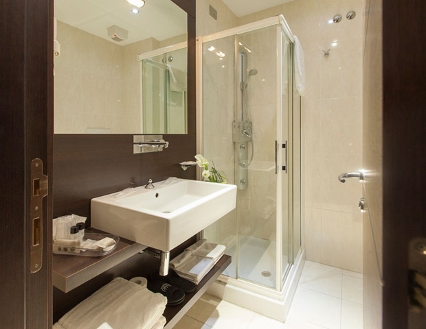 Inverigo Hotel - Bathroom 2