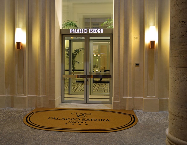 Palazzo Esedra - Entrance