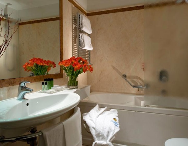 Hotel dei Borgognoni - Bathroom