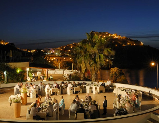 Hotel Pedraladda - Night View